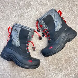The North Face Alpenglow Waterproof Winter Boots Boys 4